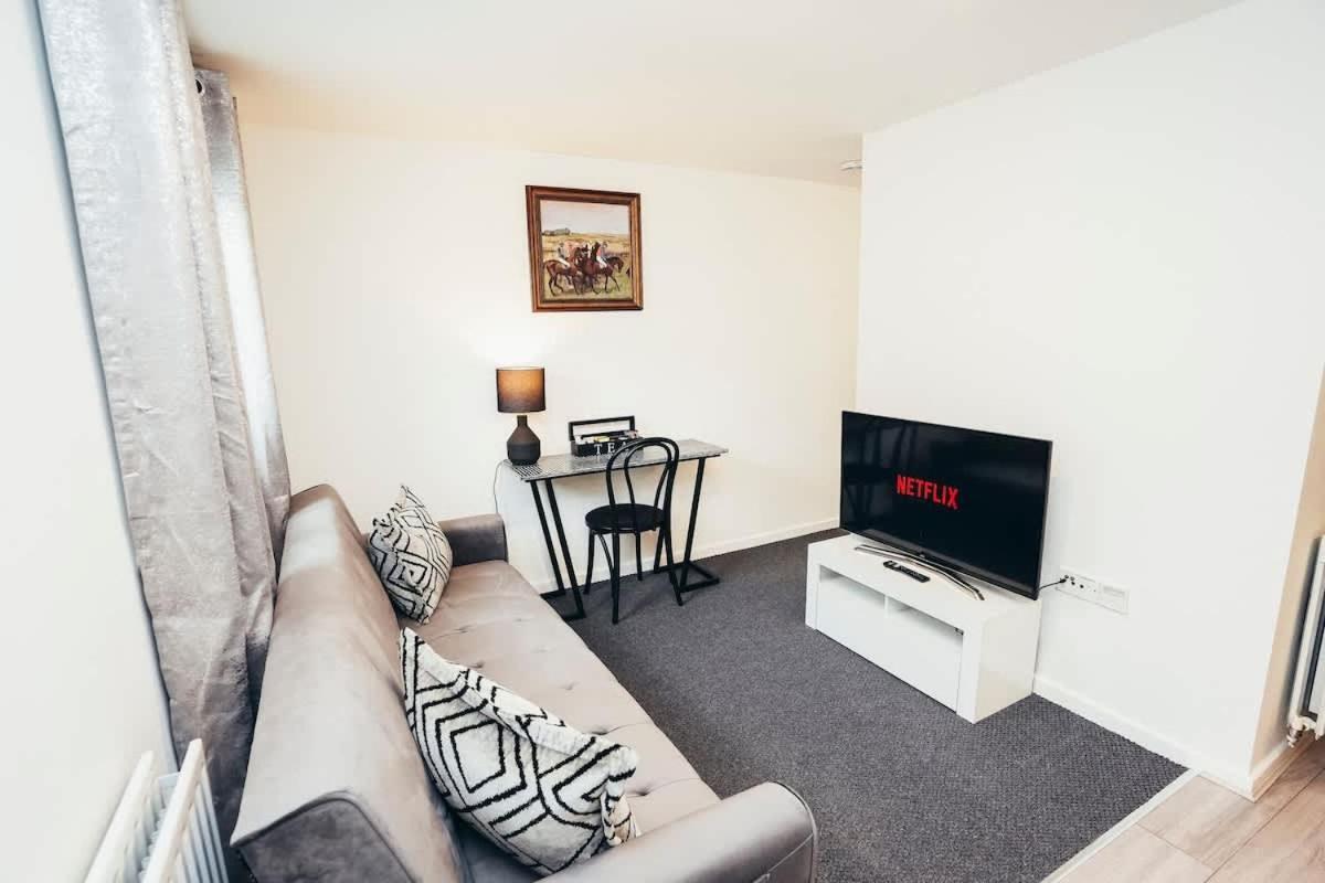 Snug 1Br Apt, Self Check In, Parking, By Derbnb Hilton  エクステリア 写真