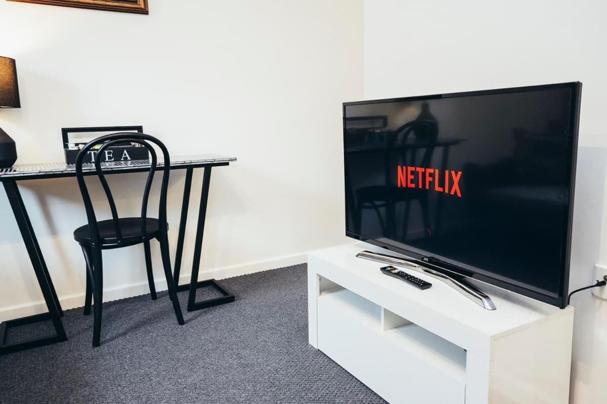 Snug 1Br Apt, Self Check In, Parking, By Derbnb Hilton  エクステリア 写真