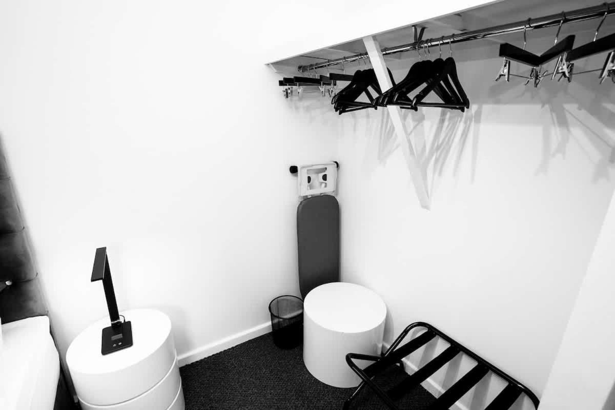 Snug 1Br Apt, Self Check In, Parking, By Derbnb Hilton  エクステリア 写真